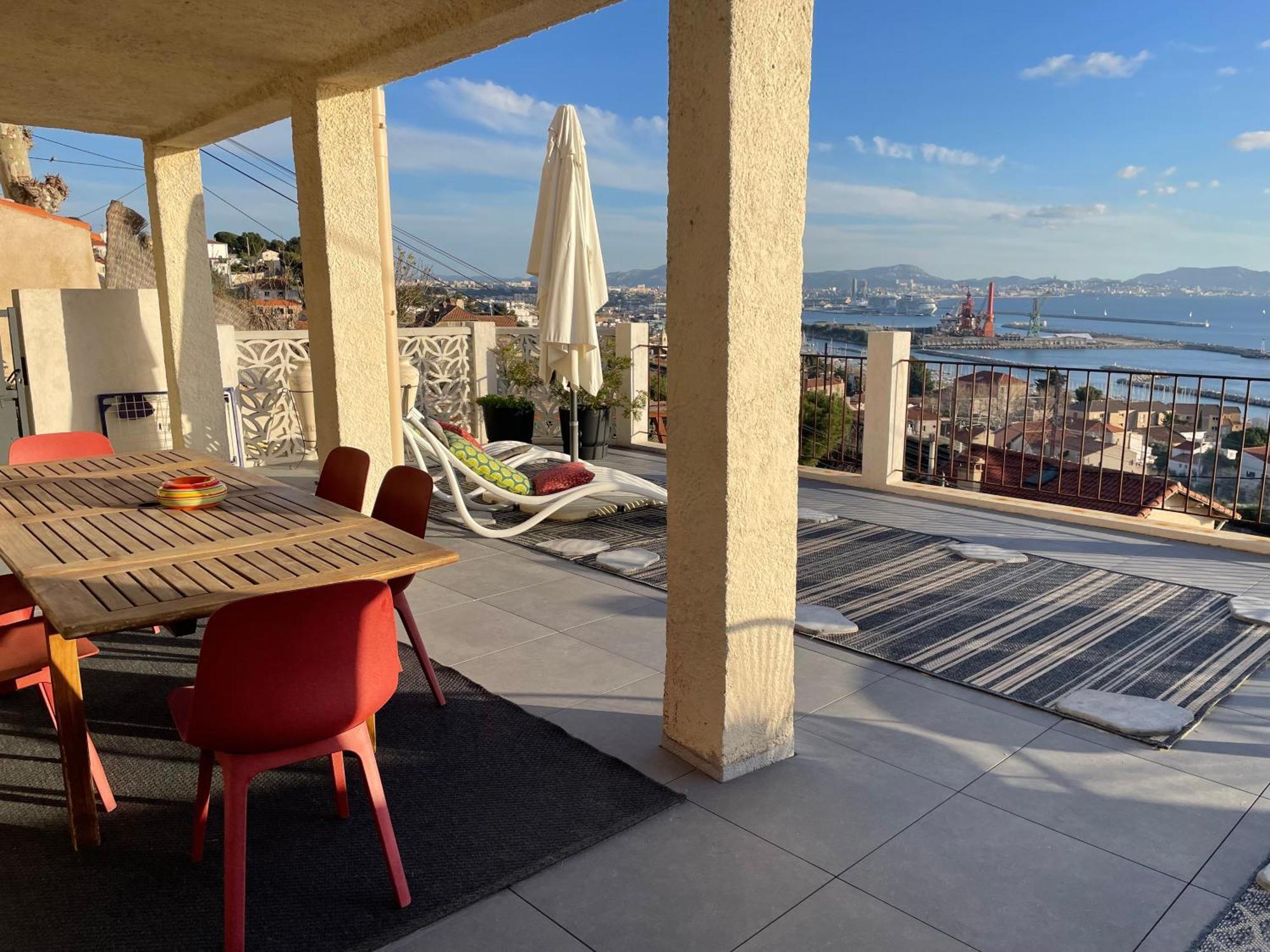 Superbe Terrasse Avec Vue Panoramique Sur La Mer มาร์กเซย ภายนอก รูปภาพ