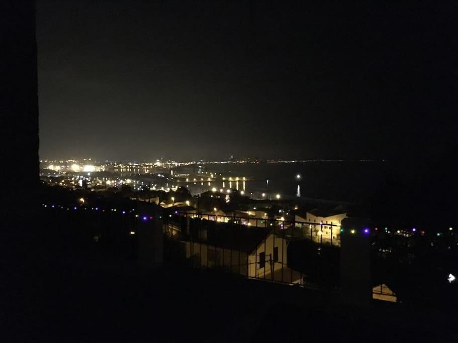 Superbe Terrasse Avec Vue Panoramique Sur La Mer มาร์กเซย ภายนอก รูปภาพ